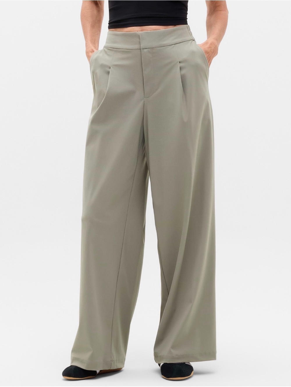 Athleta Pinnacle high rise trousers, size ten, color willow